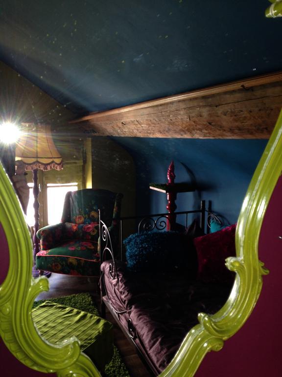 Des Gouts Et Des Couleurs Apartment Verviers Ruang foto